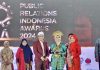 PENGHARGAAN: Universitas Sumatera Utara berhasil meraih dua penghargaan pada puncak acara ajang bergengsi The 9th PR INDONESIA Awards (PRIA), yang diselenggarakan di Aston Hotel Denpasar, Bali, Kamis (7/3/2024). (Foto: Humas USU)